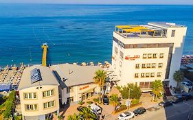 Aragosta Hotel